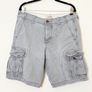 Hollister Men’s Gray Cargo Shorts – Size 32